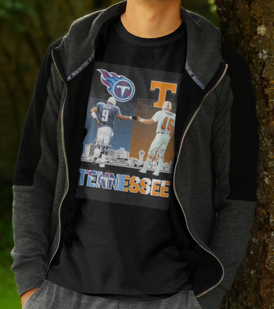 Tennessee Titans Steve McNair Peyton Manning Volunteers Skyline T-Shirt