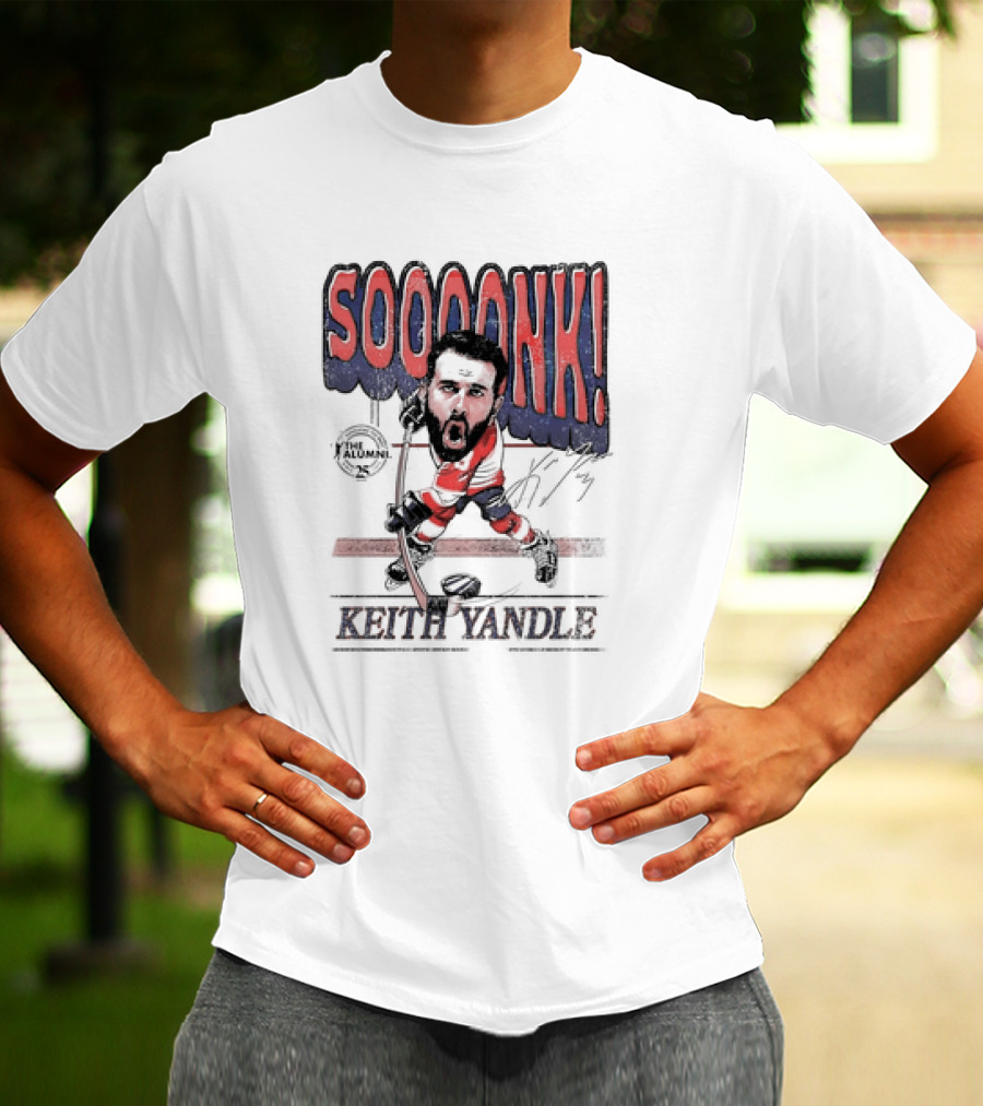 SOOOOONK Keith Yandle Philadelphia Flyers The Alumni Signature Caricature T-Shirt