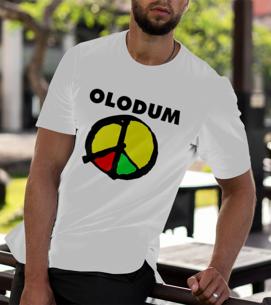 Olodum Peace Symbol With Red Yellow Green Segments T-Shirt