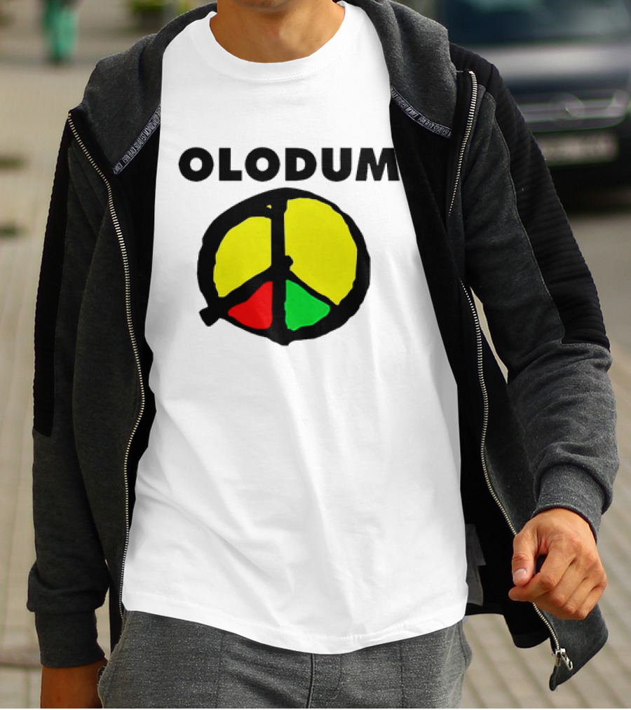 Olodum Peace Symbol With Red Yellow Green Segments T-Shirt