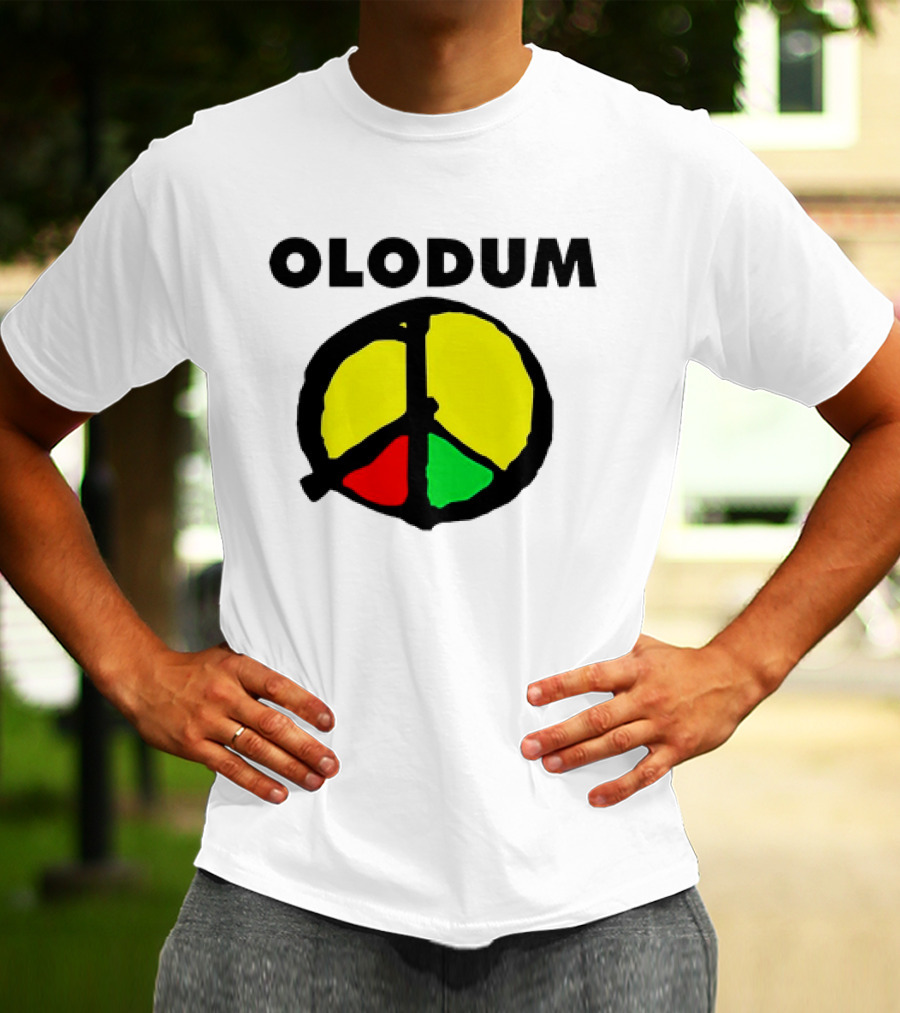 Olodum Peace Symbol With Red Yellow Green Segments T-Shirt