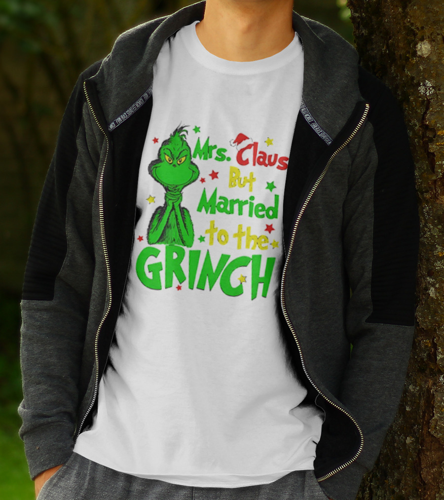 Mrs Claus But Married To The Grinch Green Character With Santa Hat And Stars T-Shirt