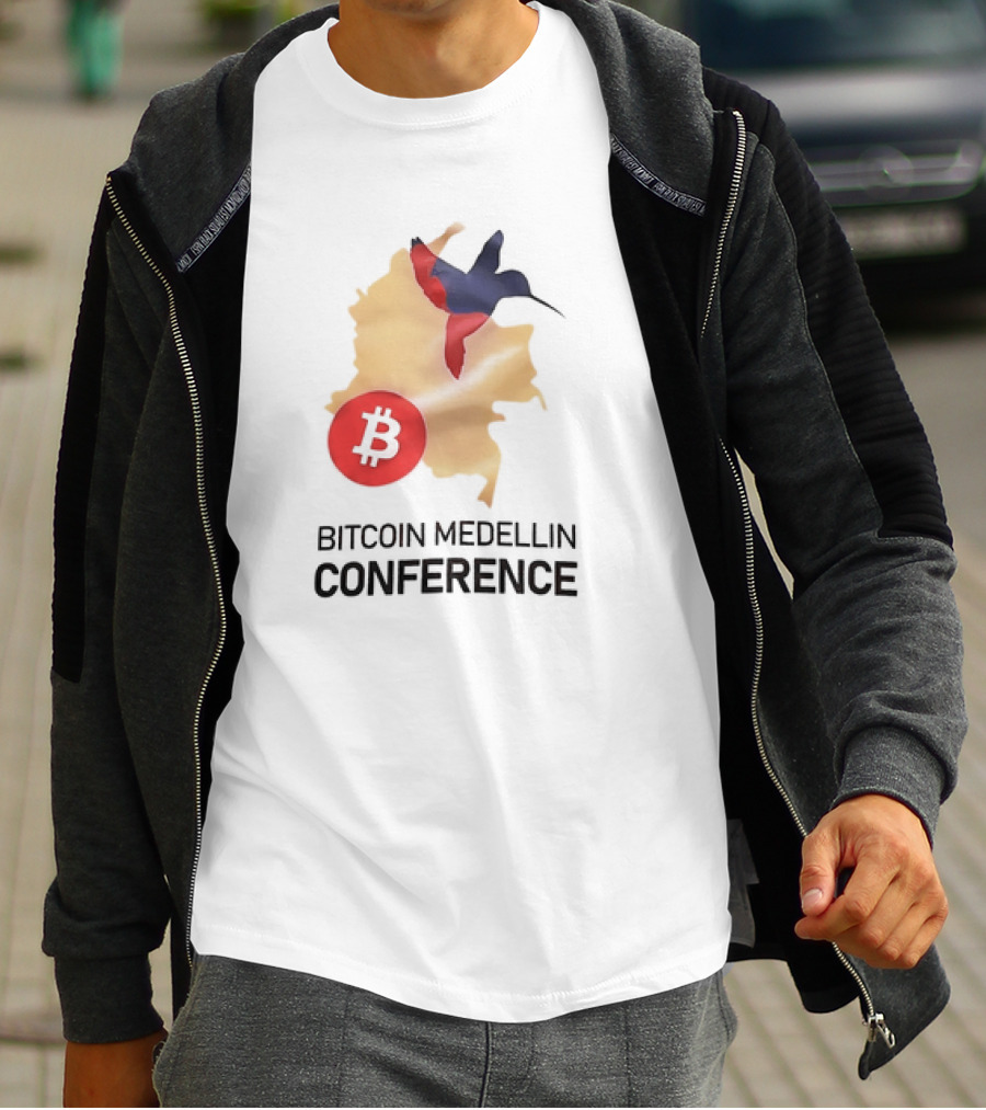 Bitcoin Medellin Conference Colombia Map Hummingbird T-Shirt