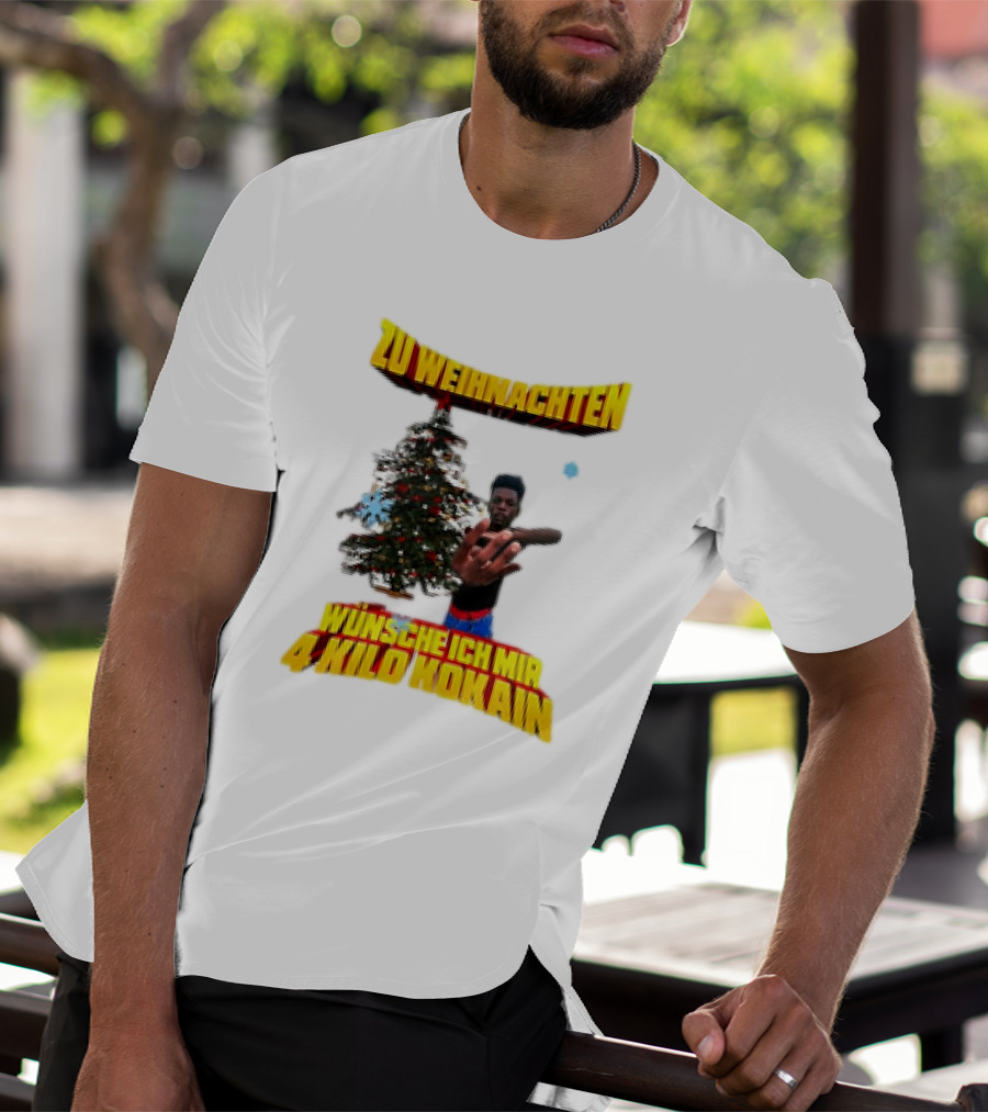 Zu Weihnachten Wünsche Ich Mir 4 Kilo Kokain Christmas Tree And Person T-Shirt