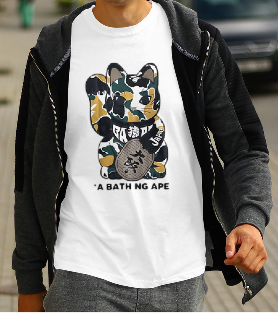 Cat Maneki Neko Japan A Bathing Ape T-Shirt