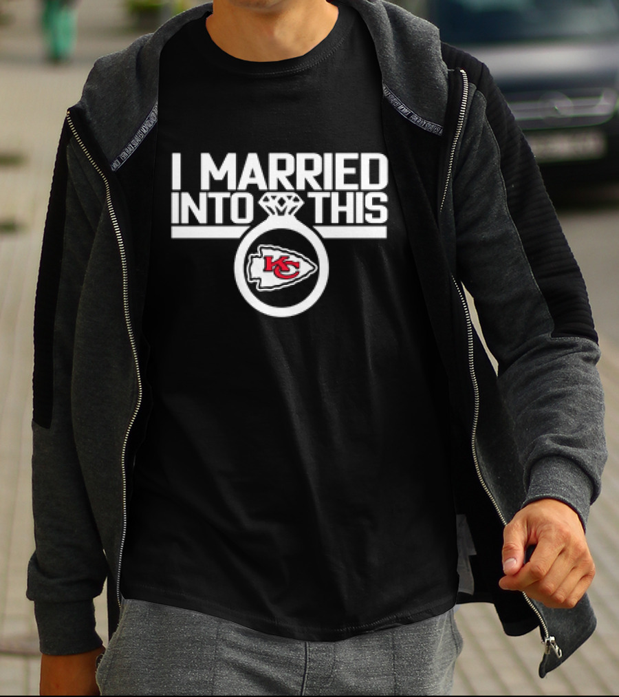 I Married Into This Kansas City Chiefs Logo Ring T-Shirt
