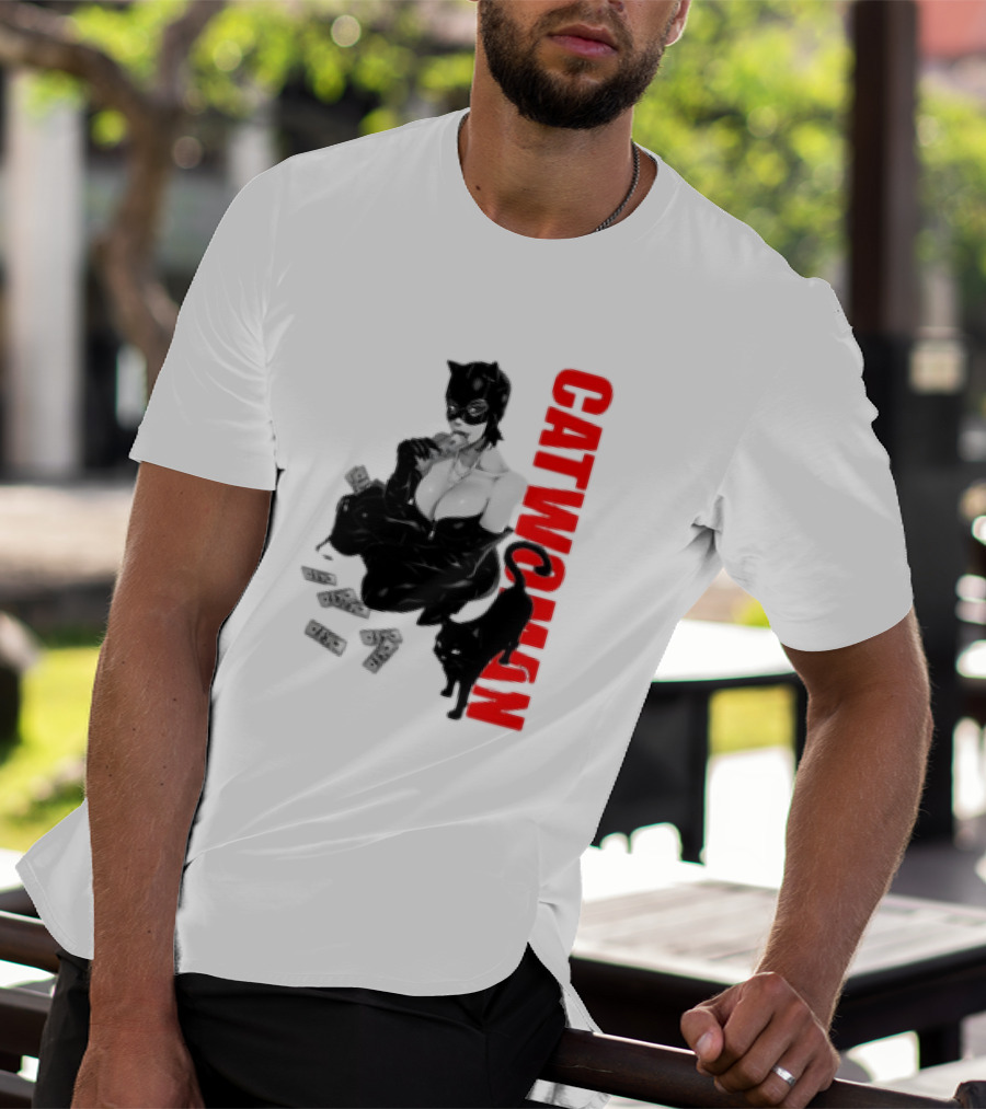 Catwoman Cartoon Noir With Money And Black Cat T-Shirt