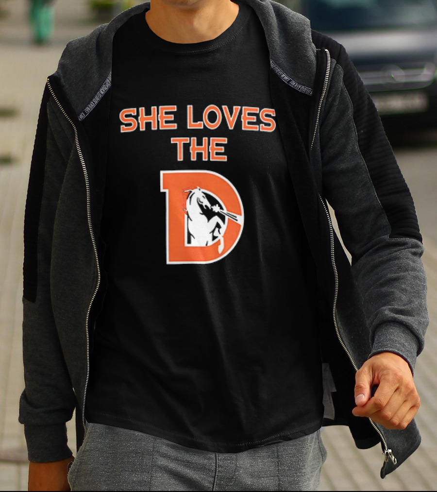 Denver Broncos She Loves The D Football Team T-Shirt