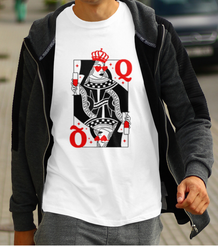 Queen Of Hearts Card Red Heart Glasses T-Shirt