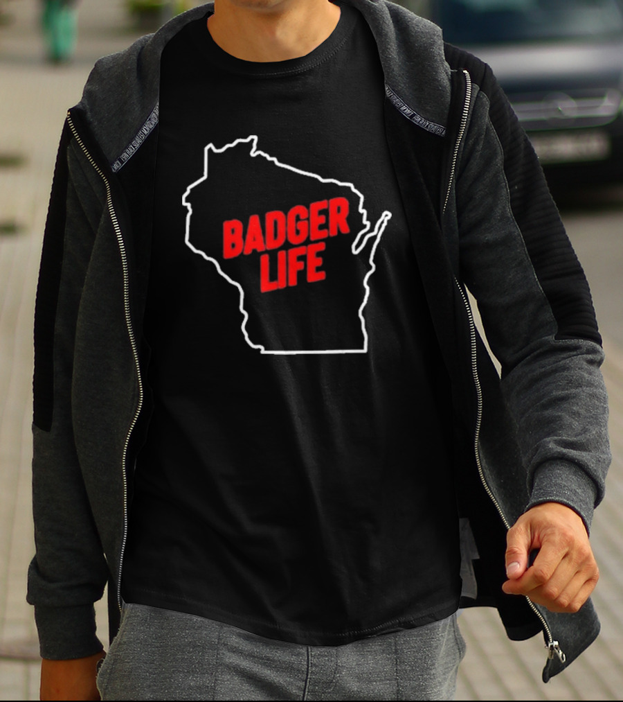 America's Dairyland Wisconsin Badger Life Map Design T-Shirt