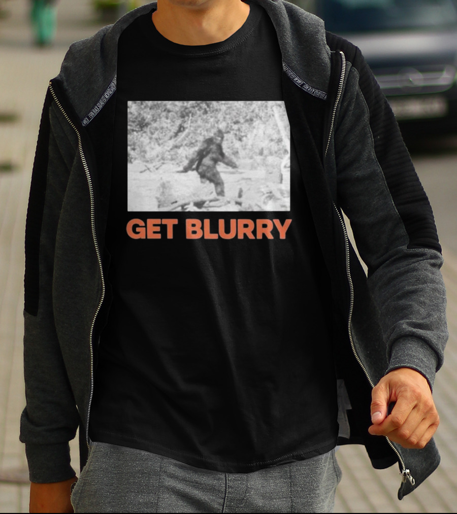 Blurry Creatures Get Blurry Bigfoot Image Classic Style T-Shirt