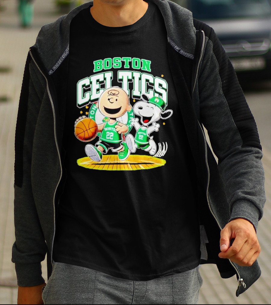 Boston Celtics Charlie Brown Snoopy Basketball Fan Fun T-Shirt