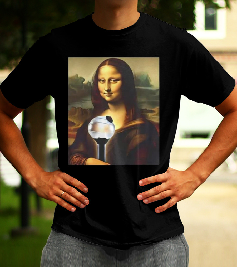 BTS J-hope Mona Lisa Holding ARMY Bomb T-Shirt