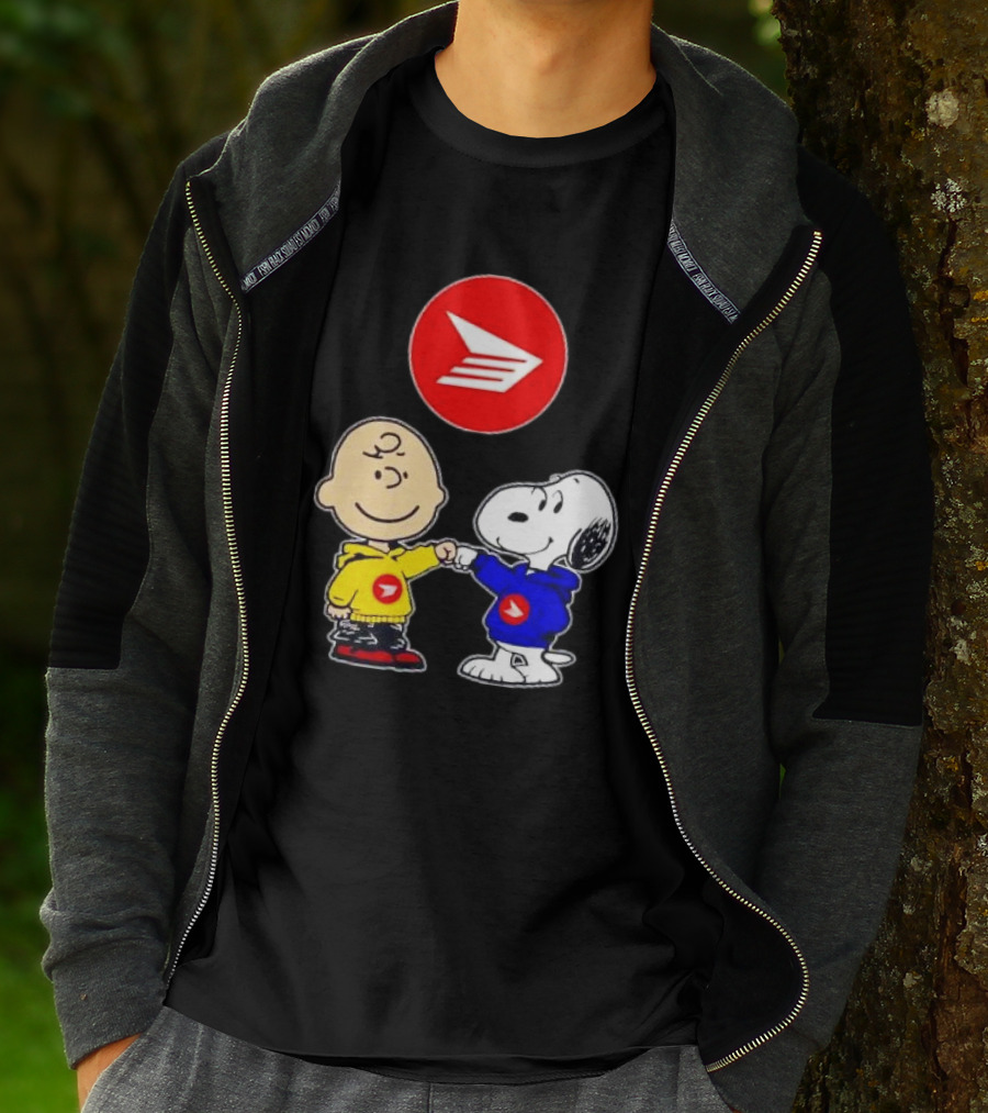 Canada Post Charlie Brown And Snoopy T-Shirt