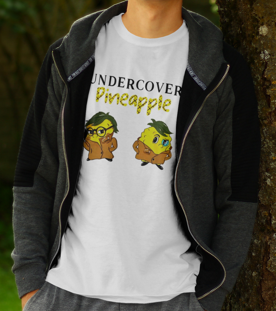 UNDERCOVER PINEAPPLE Detective Humor Quirky Characters T-Shirt