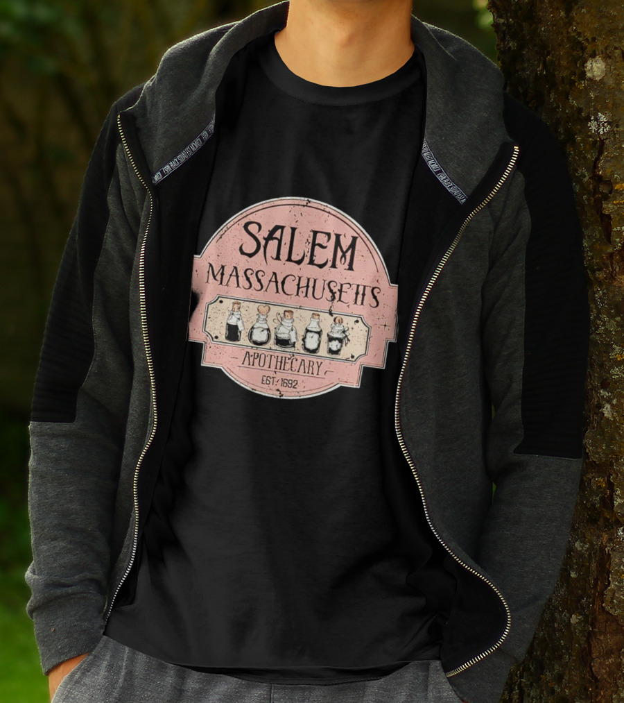 Salem Massachusetts Apothecary Est. 1692 Halloween T-Shirt