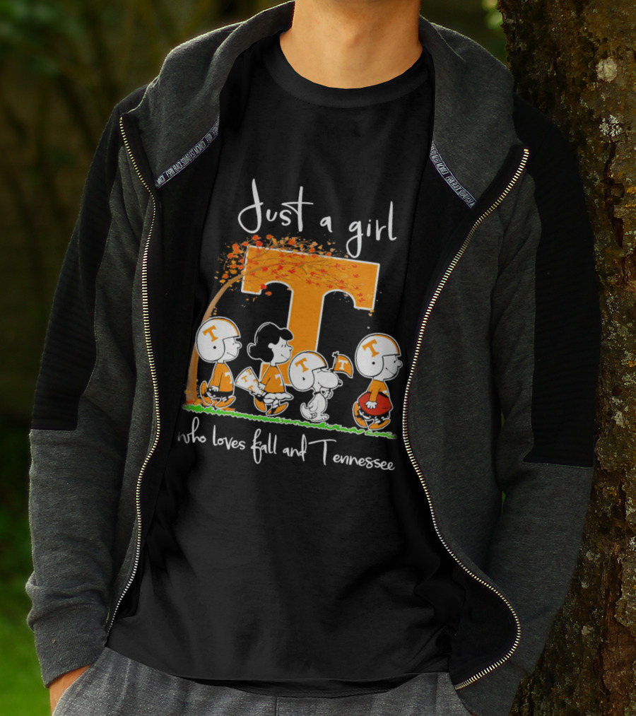 Just A Girl Who Loves Fall And Tennessee Volunteers Peanuts T-Shirt
