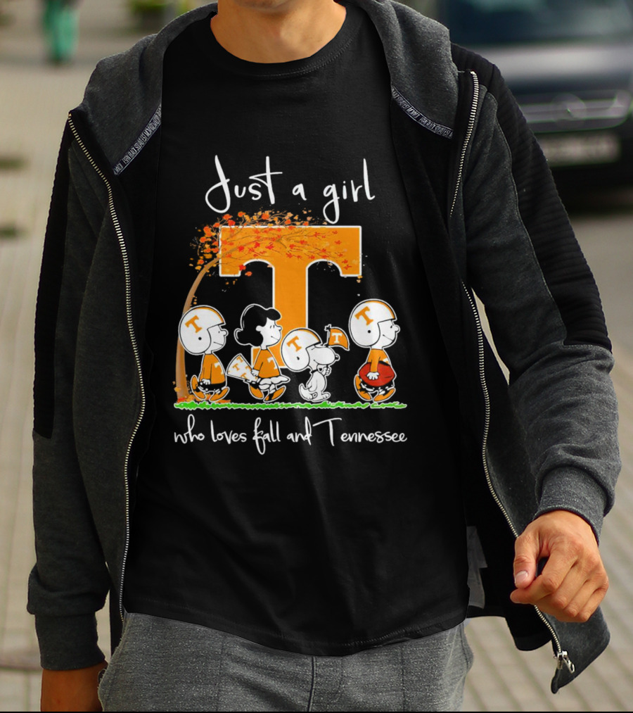 Just A Girl Who Loves Fall And Tennessee Volunteers Peanuts T-Shirt