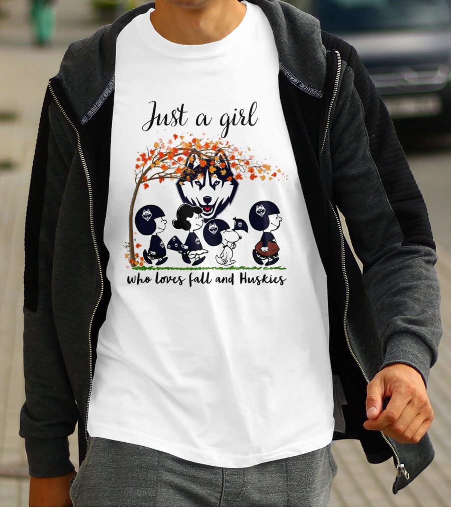 Just A Girl Who Loves Fall And Huskies Peanuts Cartoon T-Shirt