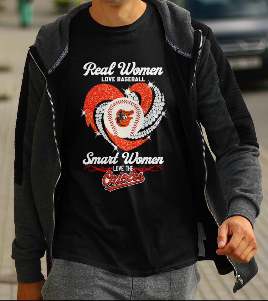 Real Women Love Baseball Smart Women Love The Baltimore Orioles Heart Baseball T-Shirt