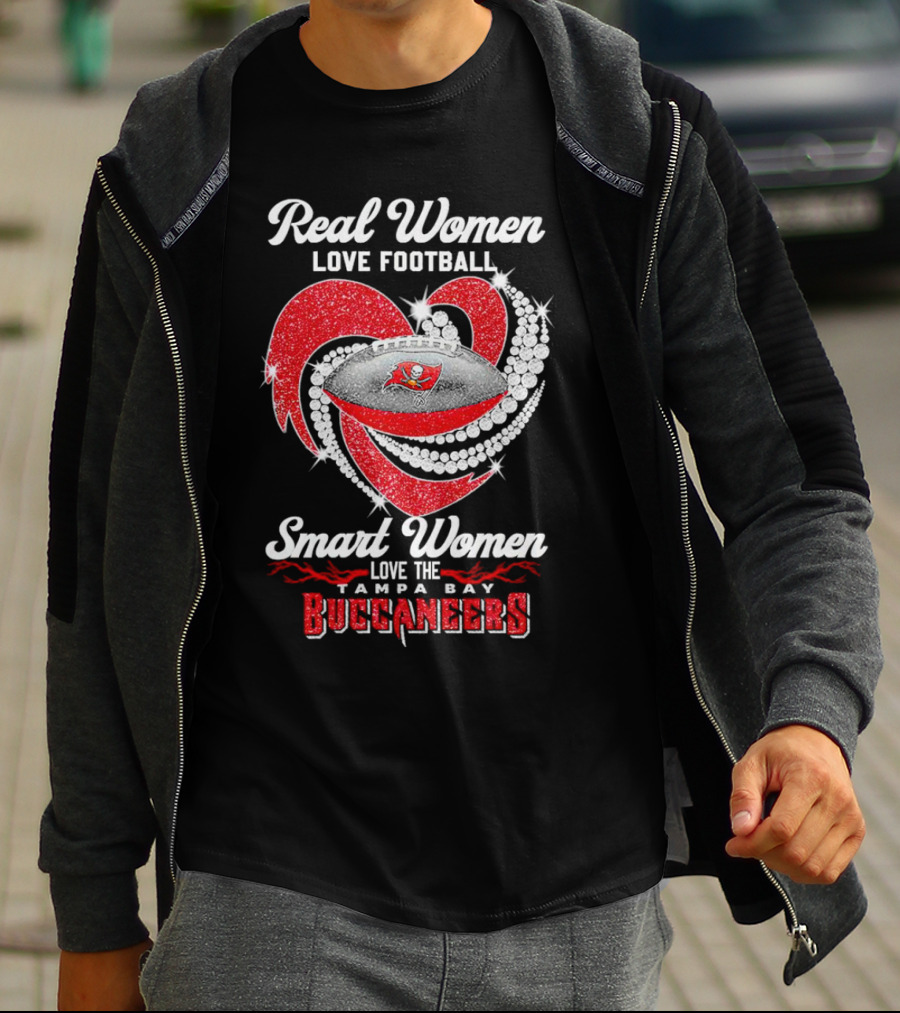 Real Women Love Football Smart Women Love The Tampa Bay Buccaneers Football Heart T-Shirt