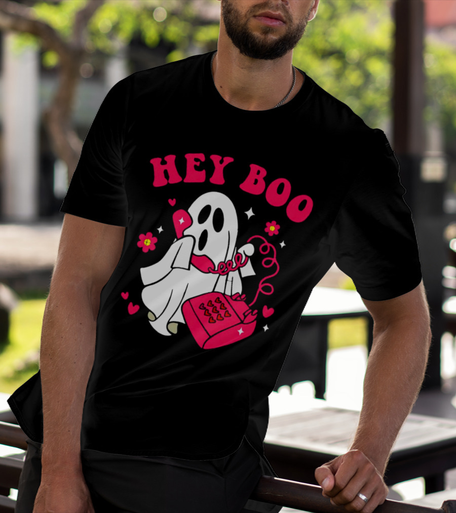 Hey Boo Ghost Talking On Pink Phone With Hearts And Flowers Halloween T-Shirt