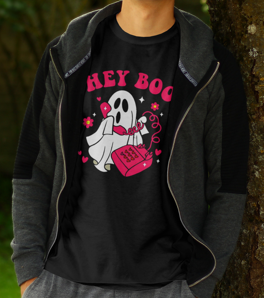 Hey Boo Ghost Talking On Pink Phone With Hearts And Flowers Halloween T-Shirt