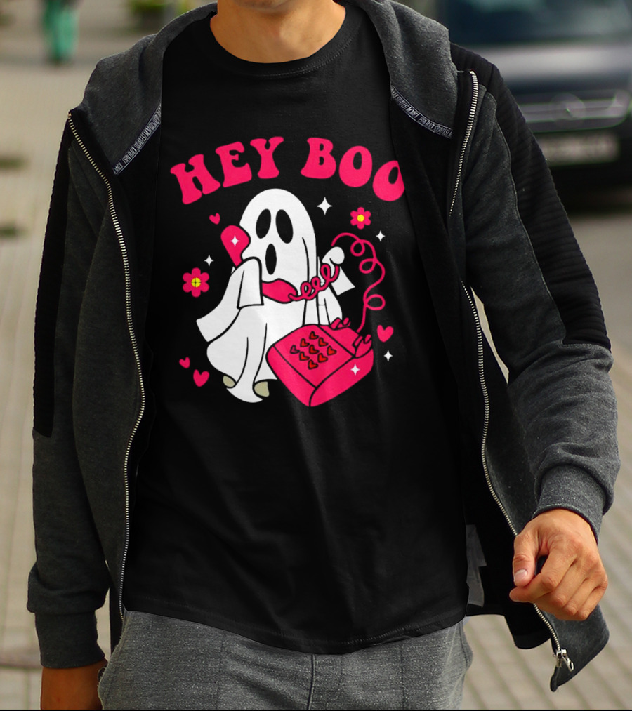 Hey Boo Ghost Talking On Pink Phone With Hearts And Flowers Halloween T-Shirt