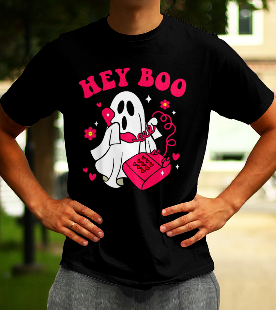 Hey Boo Ghost Talking On Pink Phone With Hearts And Flowers Halloween T-Shirt