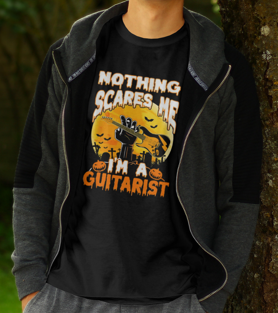 Nothing Scares Me I'm A Guitarist Music Vintage Halloween Graveyard Scene Guitar Hand Pumpkins Bats T-Shirt