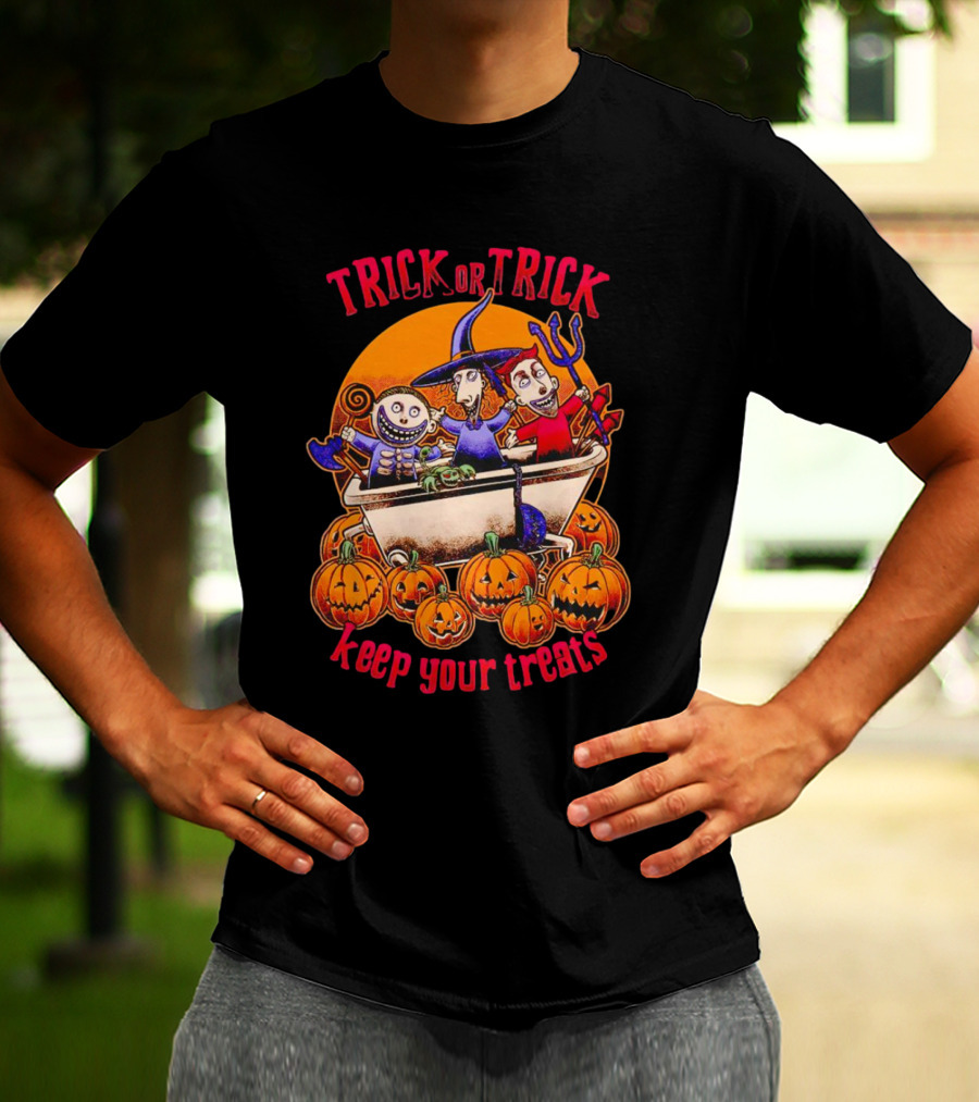 Trick Or Trick Keep Your Treats Halloween Pumpkin Characters In Bathtub T-Shirt