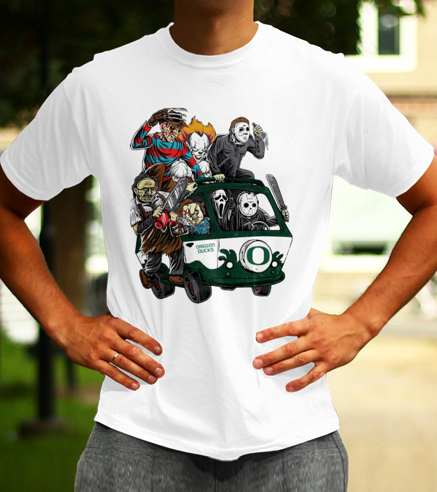 Oregon Ducks Horror Characters Bus Halloween Freddy Jason Michael Myers Pennywise Mask T-Shirt