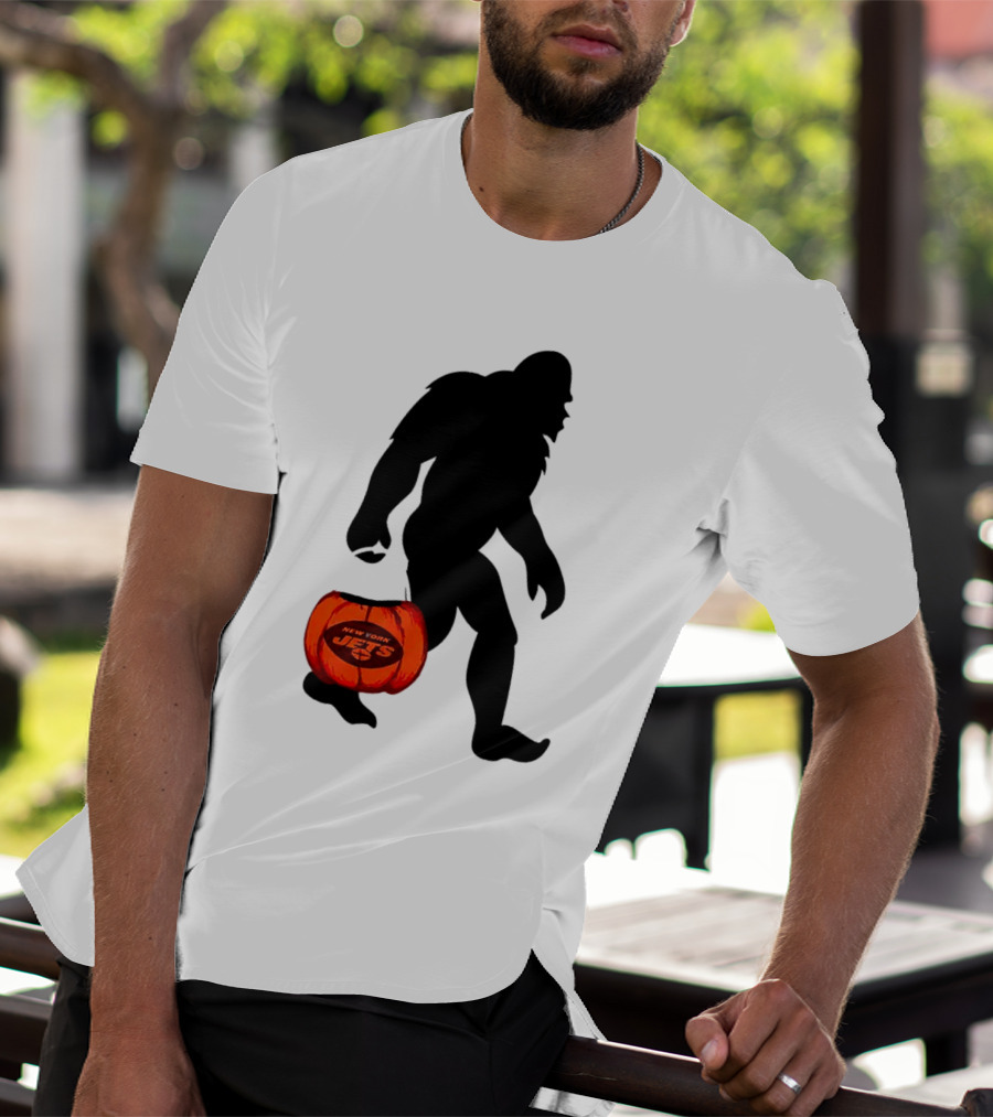 New York Jets Bigfoot Halloween Pumpkin T-Shirt