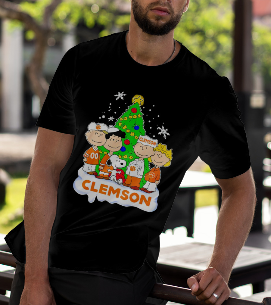 Clemson Christmas With Peanuts Gang And Festive Tree T-Shirt