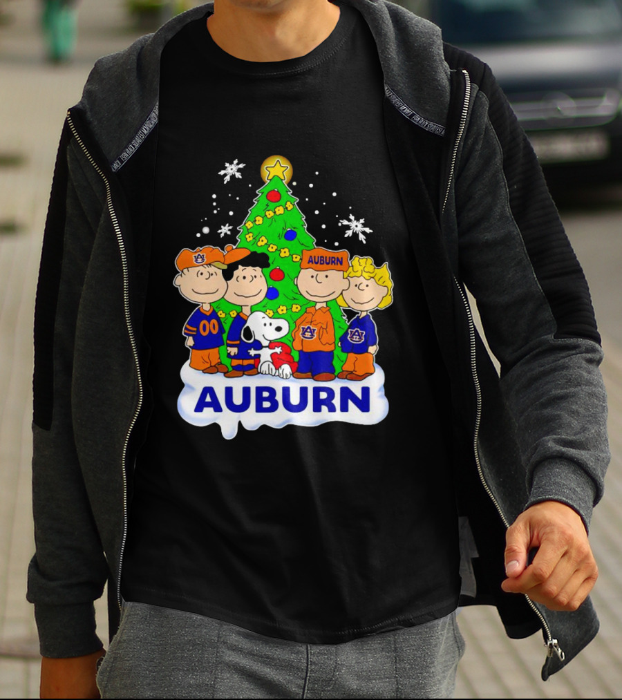 Auburn Tigers Peanuts Characters Christmas Tree Snoopy Charlie Brown Woodstock T-Shirt