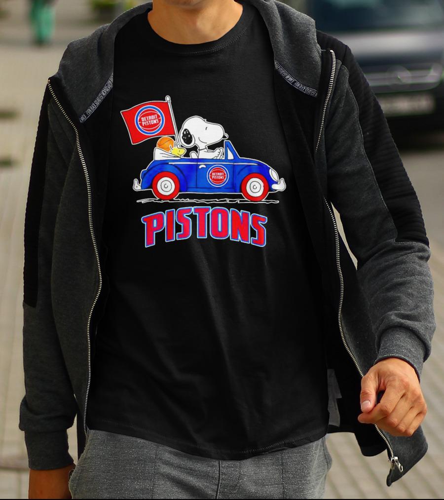 Detroit Pistons Basketball Snoopy Driving Car With Flag T-Shirt