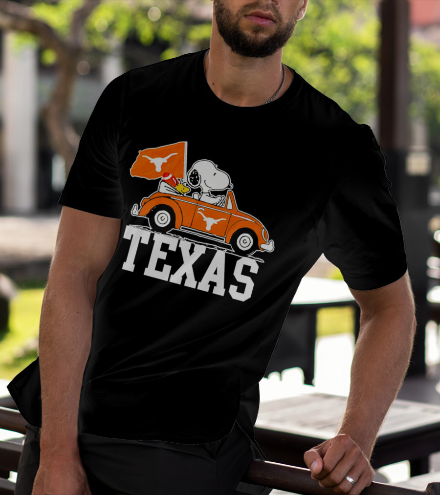 Snoopy Drives Car Texas Longhorns Flag T-Shirt