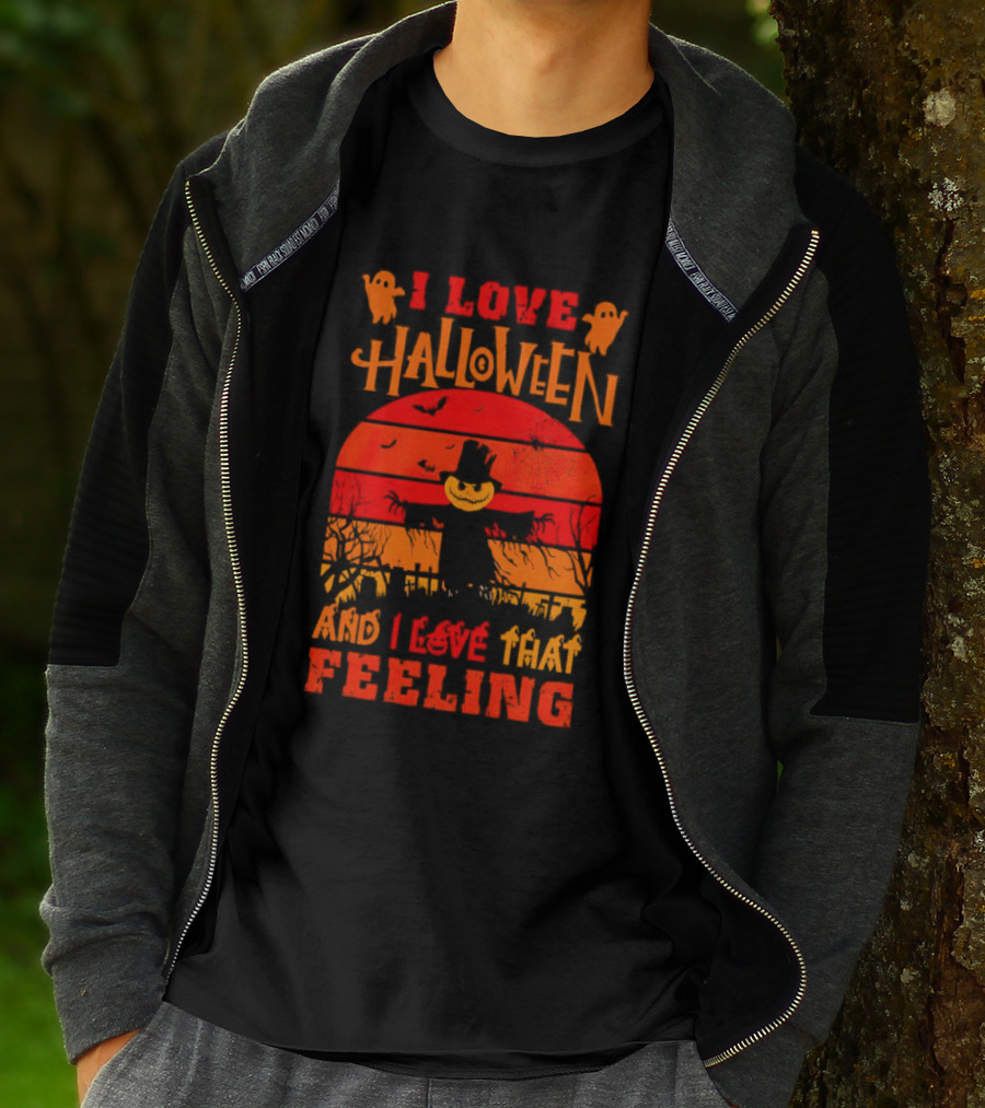 I Love Halloween I Love That Feeling Scarecrow Sunset Ghosts T-Shirt