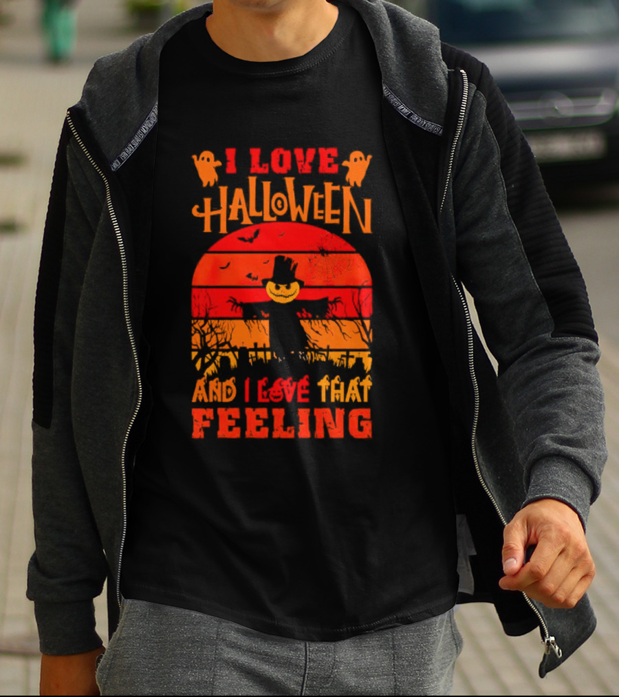 I Love Halloween I Love That Feeling Scarecrow Sunset Ghosts T-Shirt