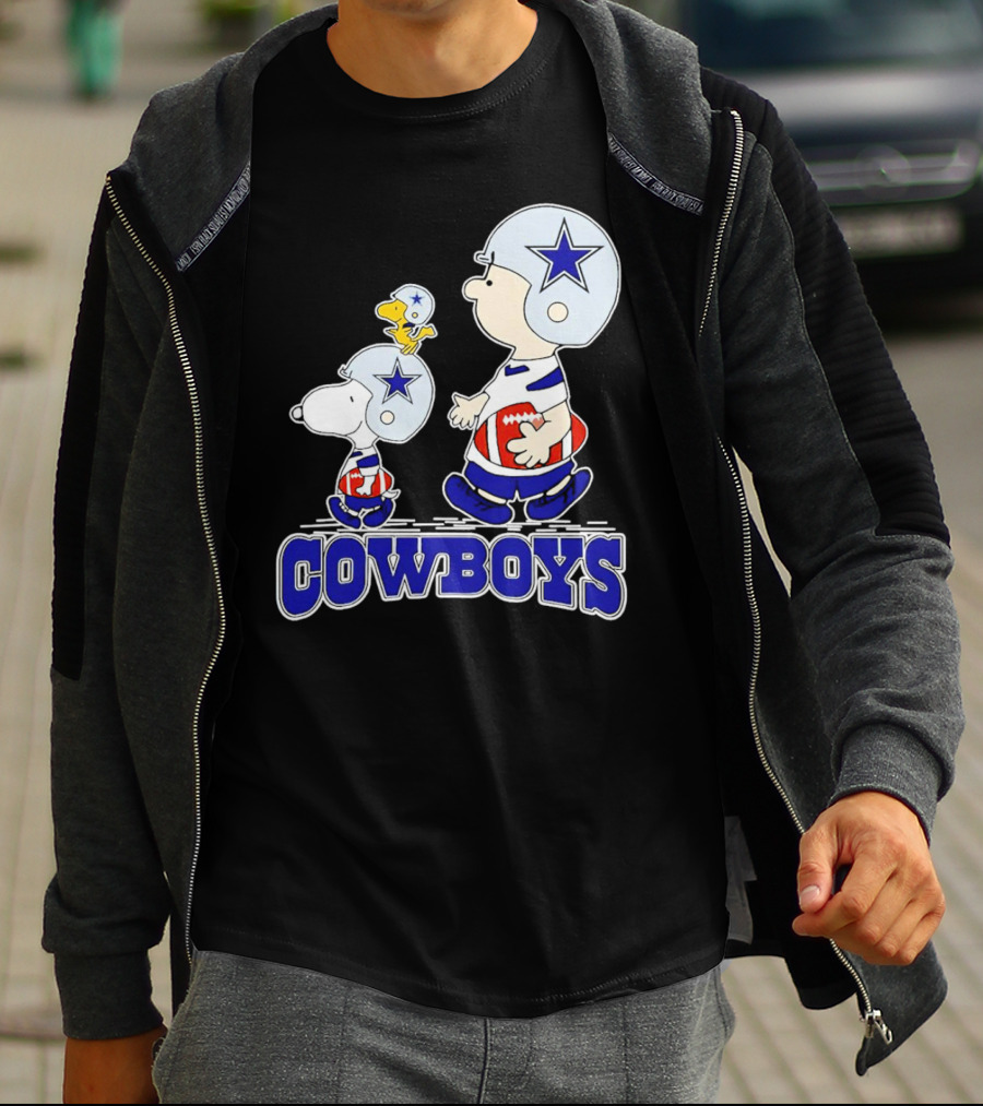 Cowboys Snoopy Charlie Brown Woodstock Football Helmets T-Shirt