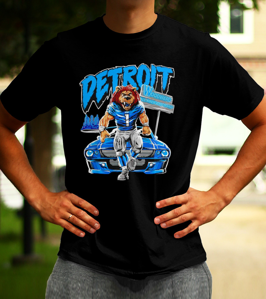 Detroit Lions Woodward All American Road Lion With Car And Cityscape T-Shirt