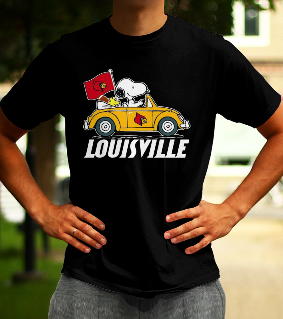 Snoopy And Woodstock Driving Louisville Cardinals Car T-Shirt