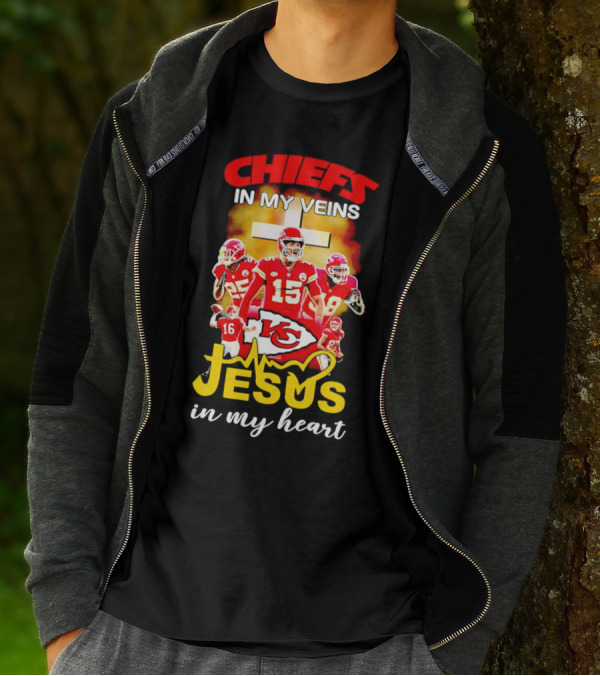 Chiefs In My Veins KC Jesus In My Heart T-Shirt