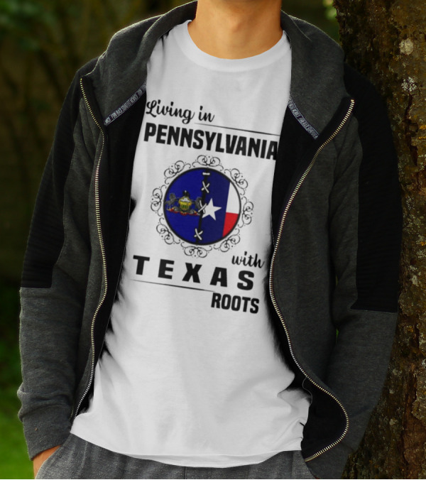 Living In Pennsylvania With Texas Roots Flag Circle T-Shirt