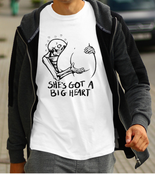 She's Got A Big Heart Skeleton Hugging T-Shirt