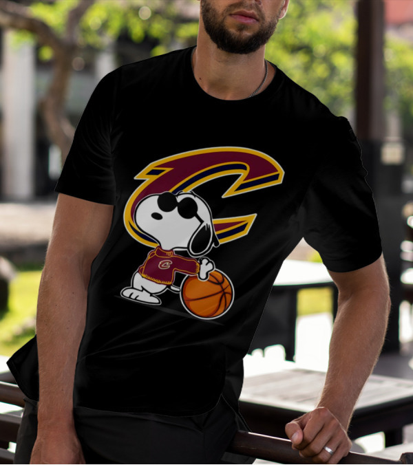 Snoopy Peanuts Cleveland Cavaliers NBA Basketball T-Shirt