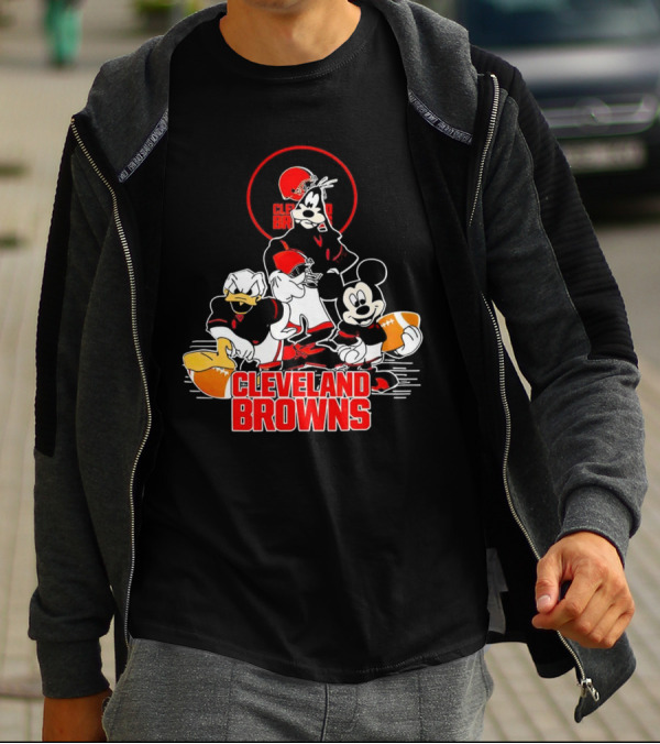 Cleveland Browns NFL Mickey Mouse Donald Duck Goofy Football Team T-Shirt