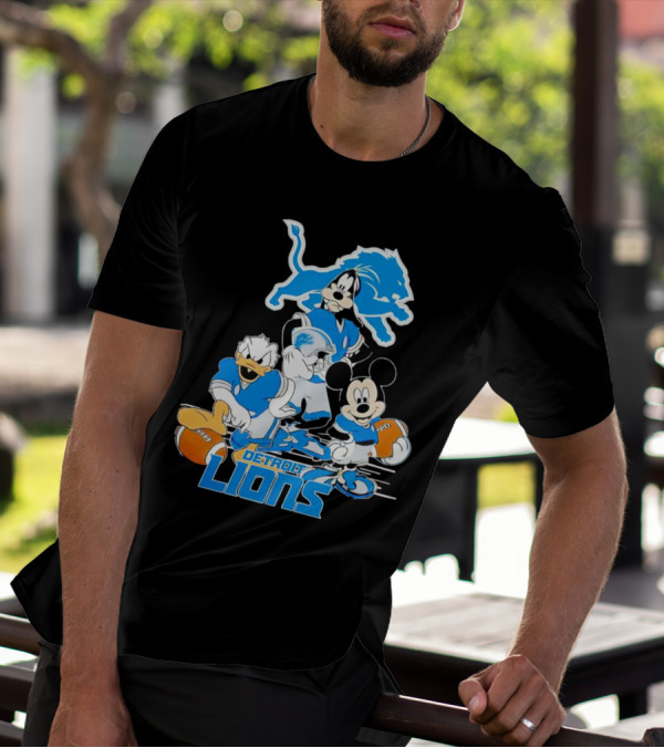 Detroit Lions Mickey Friends Game Day Football Disney T-Shirt