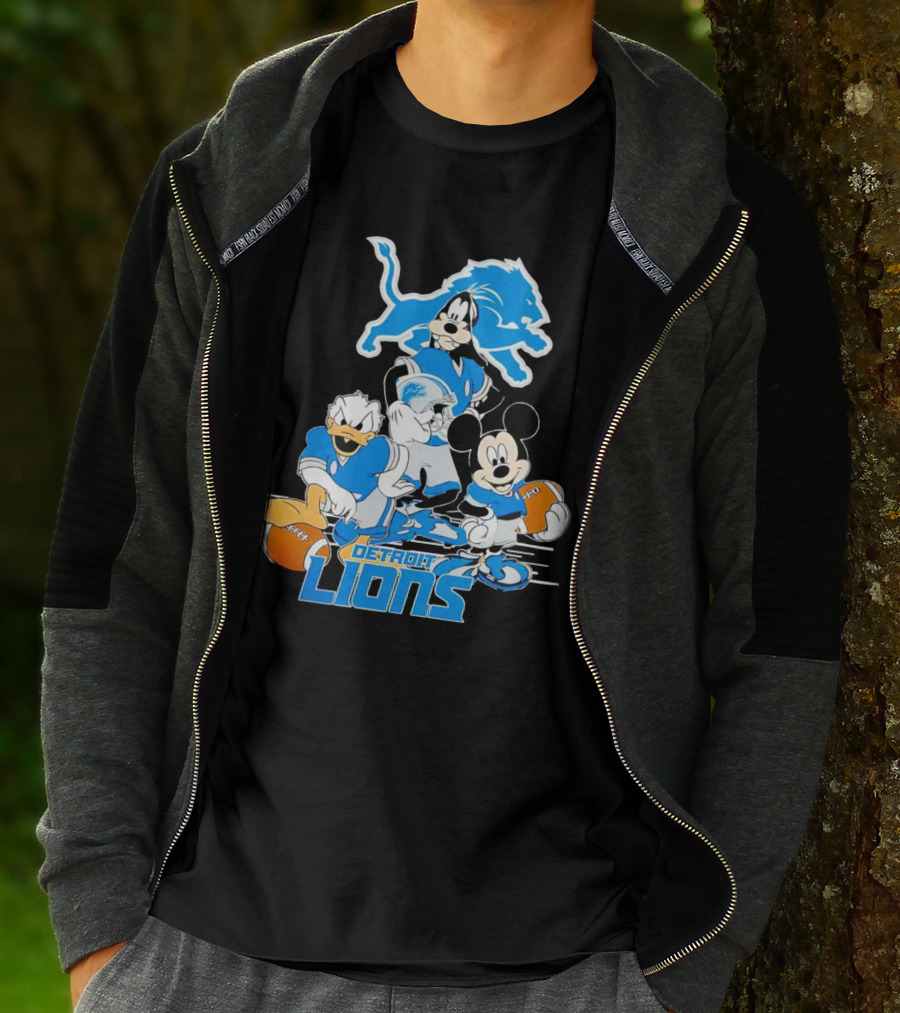 Detroit Lions Mickey Friends Game Day Football Disney T-Shirt