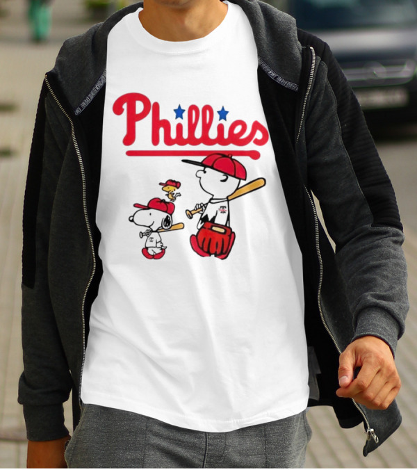 Phillies Snoopy Woodstock Charlie Brown Peanuts Baseball T-Shirt